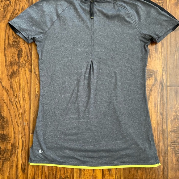 Lululemon Athletica Top - Picture 5 of 7